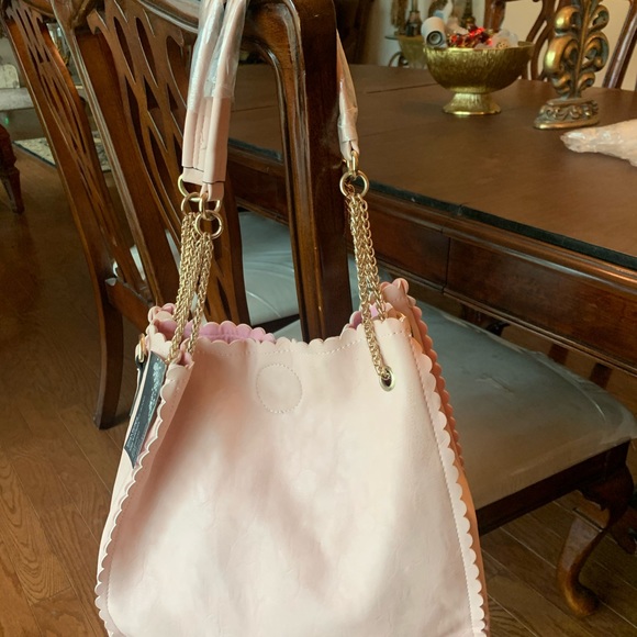 Handbag - Picture 2 of 4